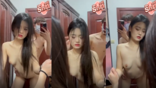 คลิปหลุด ทางบ้านเย็ดหีสาวหมวยลูกครึ่งน่ารักเป็นบ้าเลยโครตเเจ่มหุ่นดีขาวเนียนยืนโดนควยกระแทกหีอยู่หน้ากระจกเสียวๆน่าอิจฉาคนได้เย็ดหีน้องคนสวยจังเลย